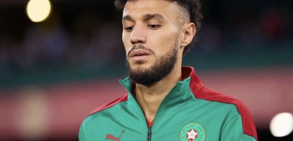 阿莫林，没穿LGBT夹克是全队决定，共同支持马兹拉维，不让一人独自面对挑战