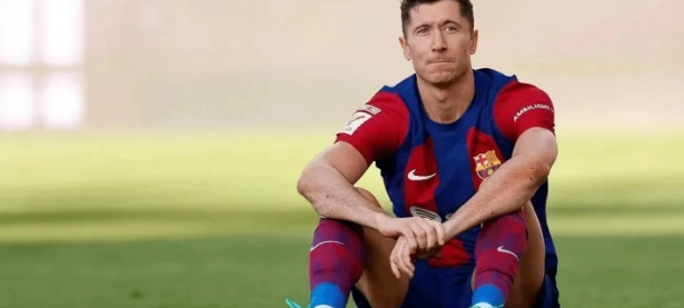 巴萨内部风波再起，莱万或将被替换，西媒曝赛季末解约传闻