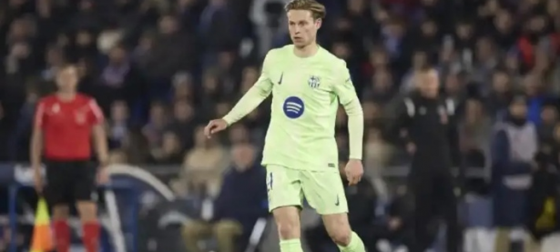 德容不满现状，坚定信念，愿不降薪离队，追求更高荣誉