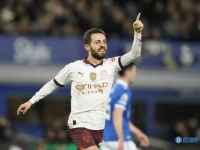 B席的挣扎，现在的表现还不足以达到曼城标准，我们罪有应得