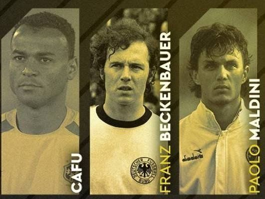 队报盘点25年自由球员风云录,C罗、萨拉赫与诺伊尔领衔,足球巨星们的自由市场传奇 队报盘点25年自由球员风云录,C罗、萨拉赫与诺伊尔领衔,足球巨星们的自由市场传奇