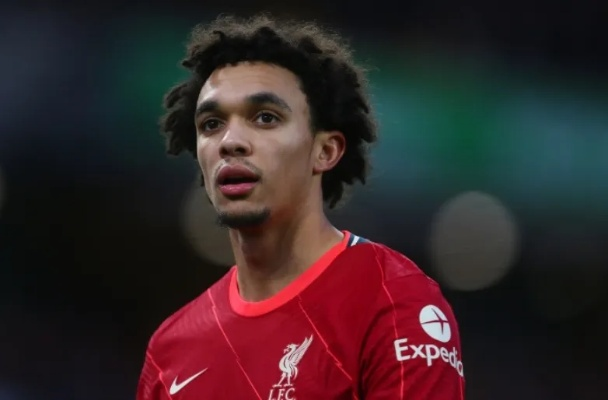 皇马明夏免签阿诺德计划曝光,英媒称冬窗不会报价,免签最过瘾! 皇马明夏免签阿诺德计划曝光,英媒称冬窗不会报价,免签最过瘾!