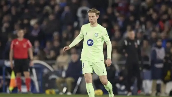 德容不满现状，坚定信念，愿不降薪离队，追求更高荣誉